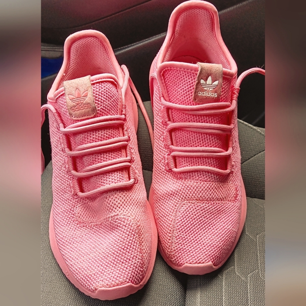 Adidas Tubular- EUC - pink/pink
